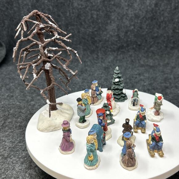 17pc Mini Christmas Village Figurines Snowman Postman Christmas Tree Mailbox + - Picture 13 of 16